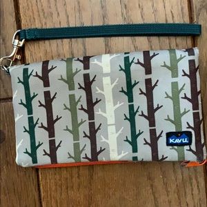 Kavu Wristlet